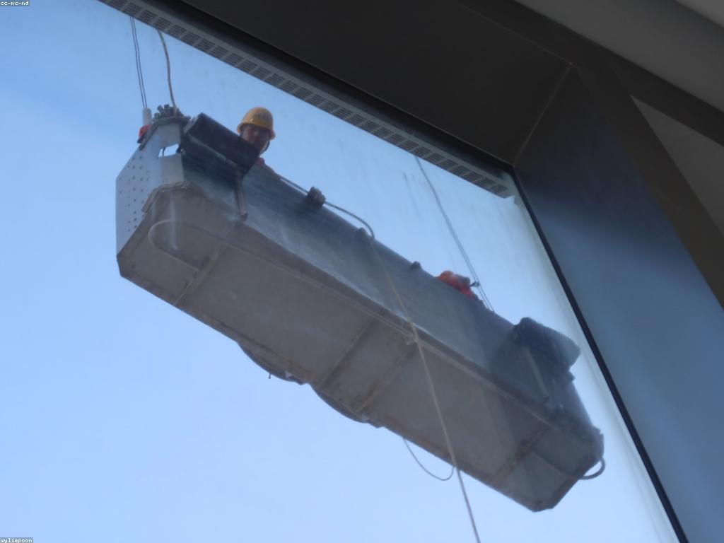 អត្ថប្រយោជន៍និងហានិភ័យ