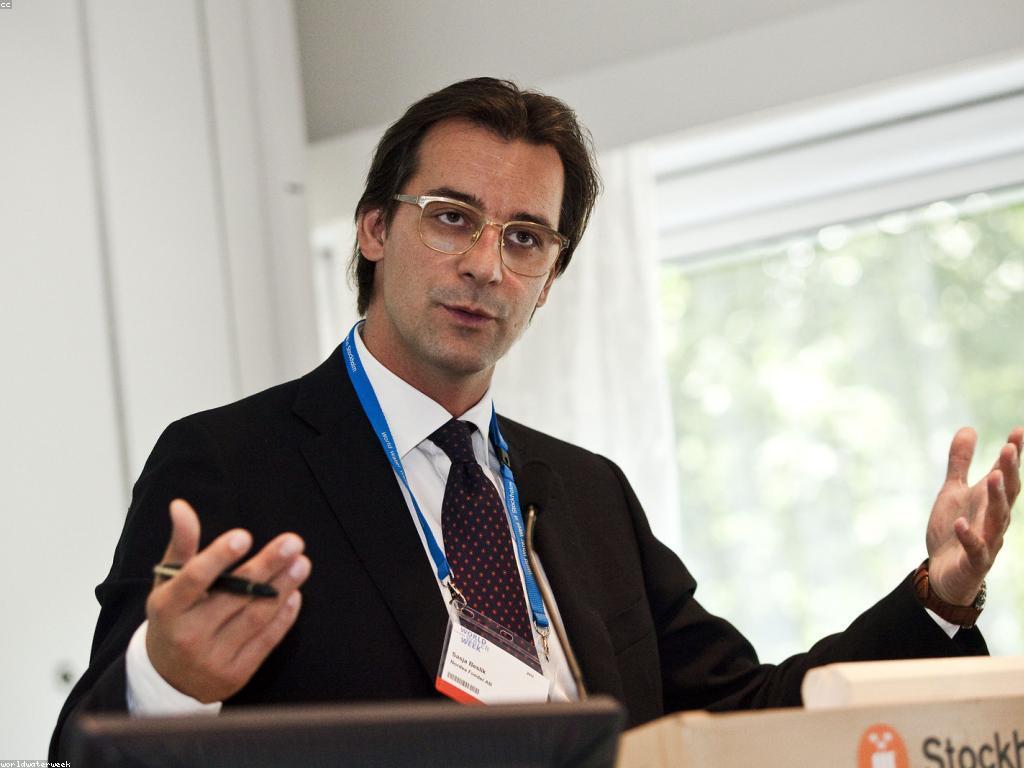 អត្ថប្រយោជន៍និងហានិភ័យ